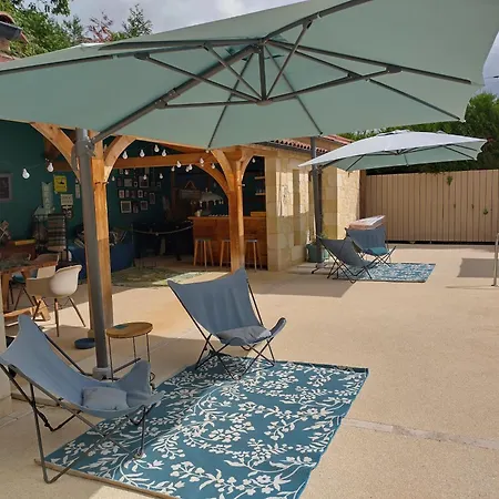 Les Bernardies Vakantiehuis Simeyrols